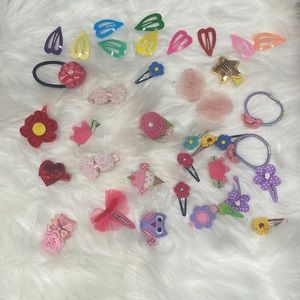 38 PCS of Metal,  Felt & Cotton hair clips and hair tie